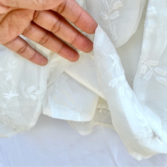 SELFIE LESLIE | NWT XL APHRODITE MOLDED BUST ANGEL SLEEVE WRAP DRESS EMBROIDERED - Picture 9 of 11